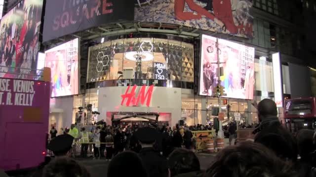 Clothing stores in times square. Clothes stores